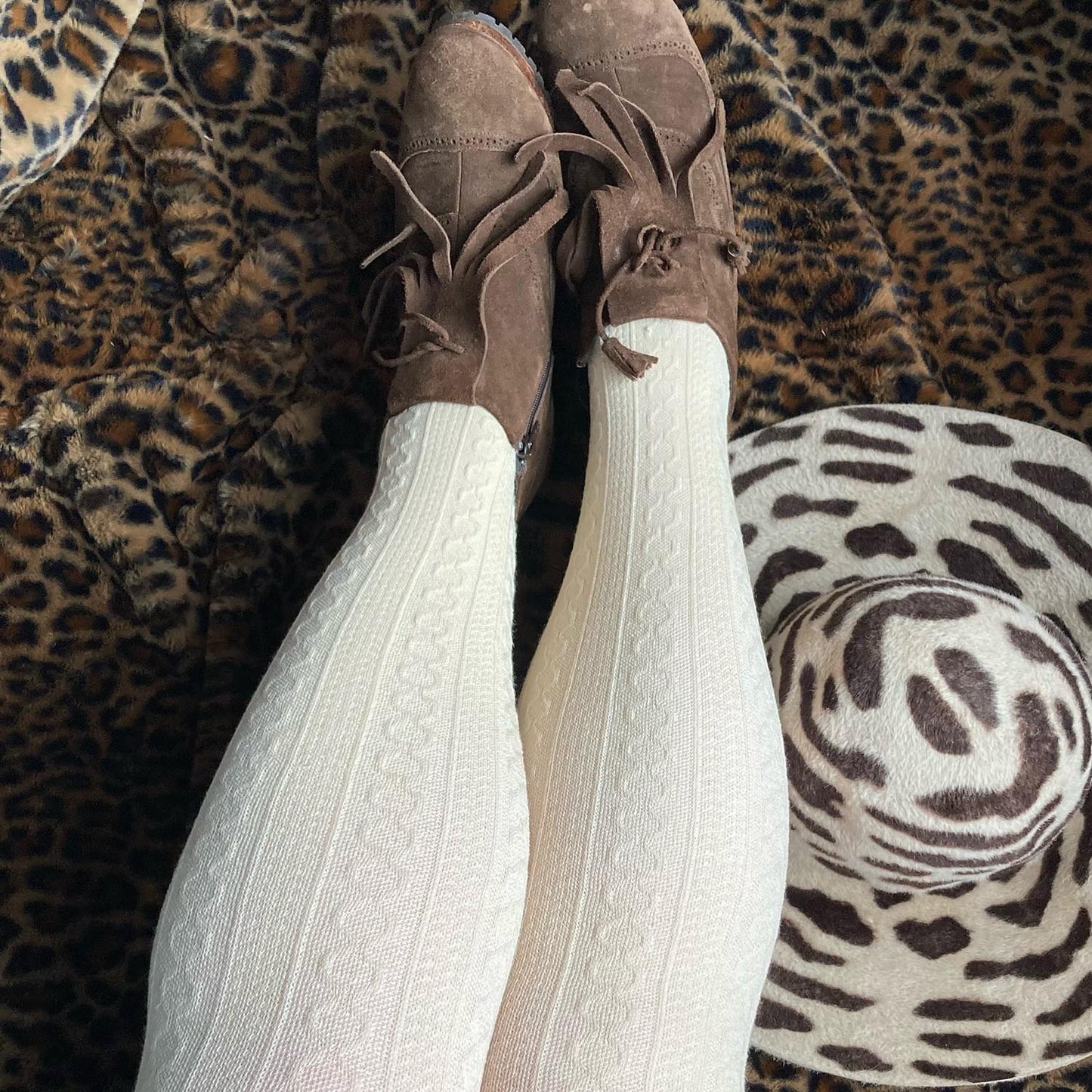 Grannies Cable Knit Wool Tights V2 - Oatmeal