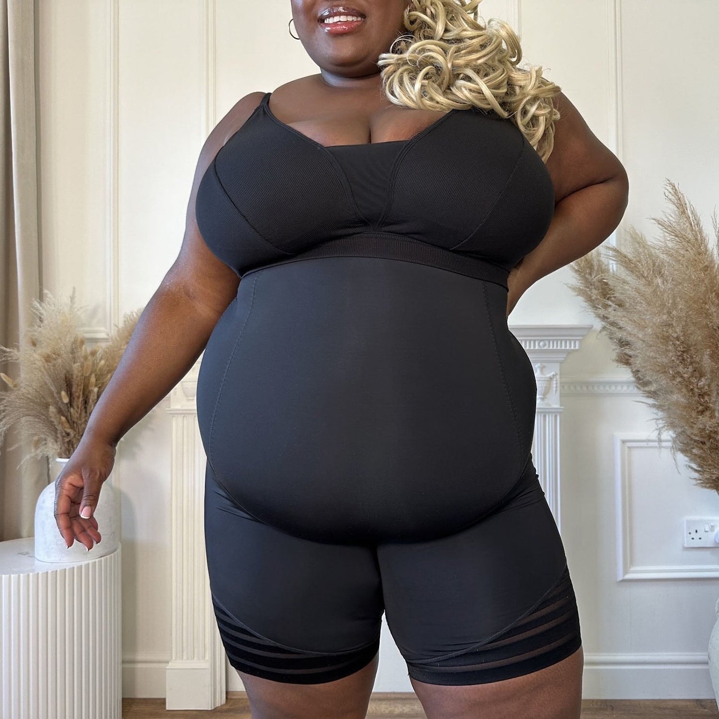 Smoothwear Super High Waist Shorts - Black