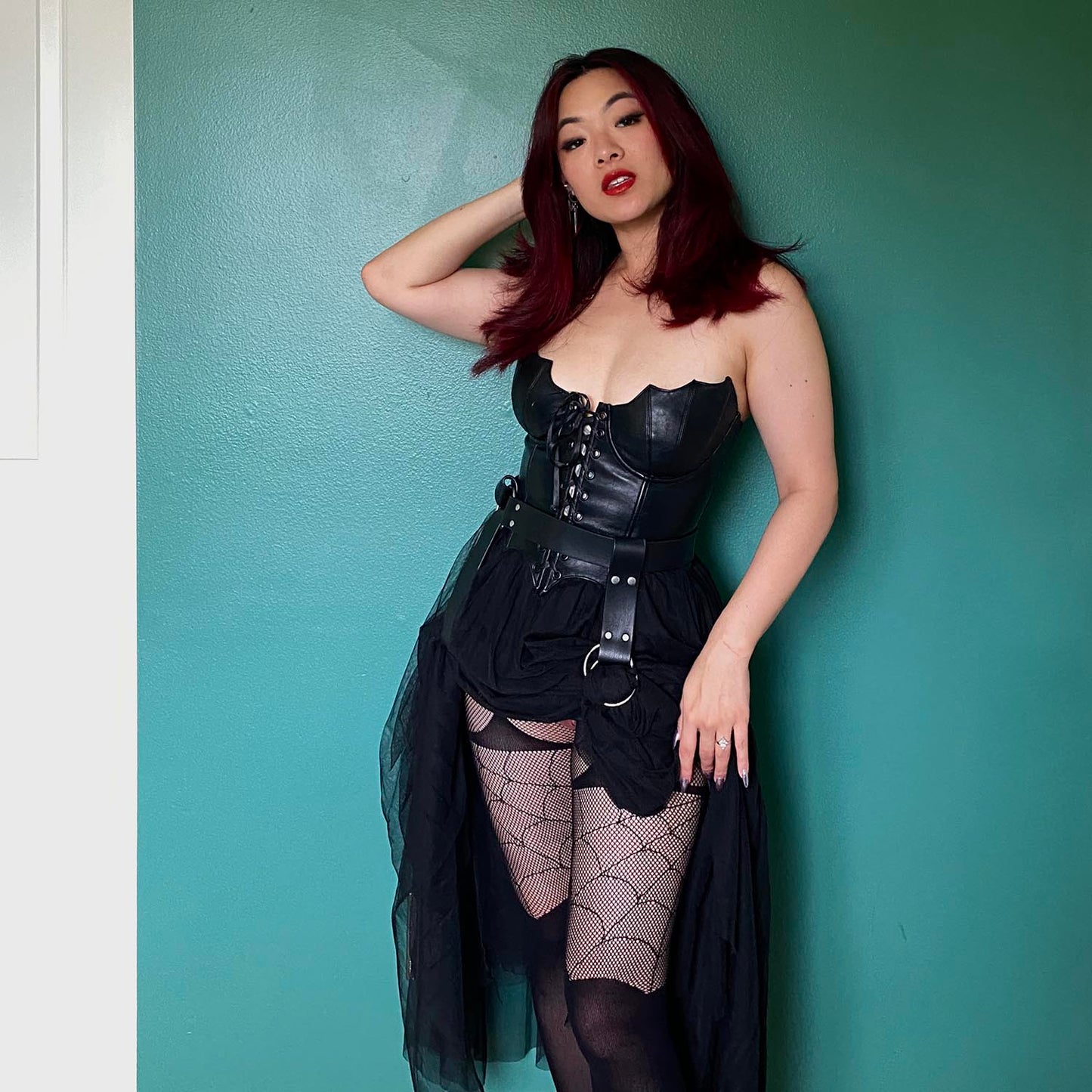 Venom Mock Garter