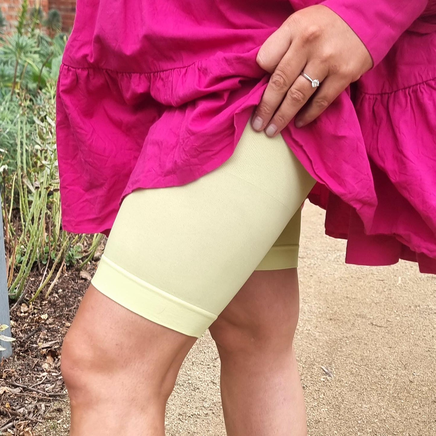 Stay Cool Chub Rub Shorts - Primrose