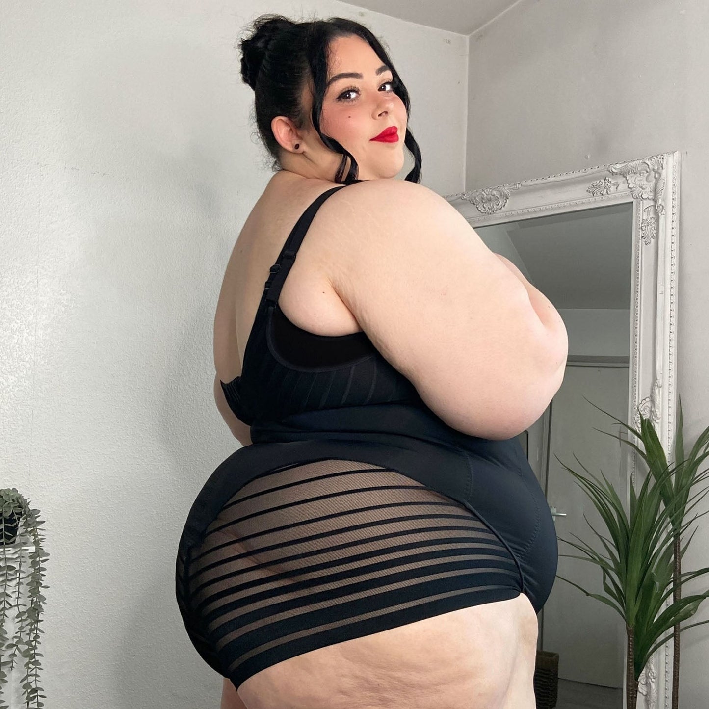 Smoothwear Open Bust Bodysuit - Black