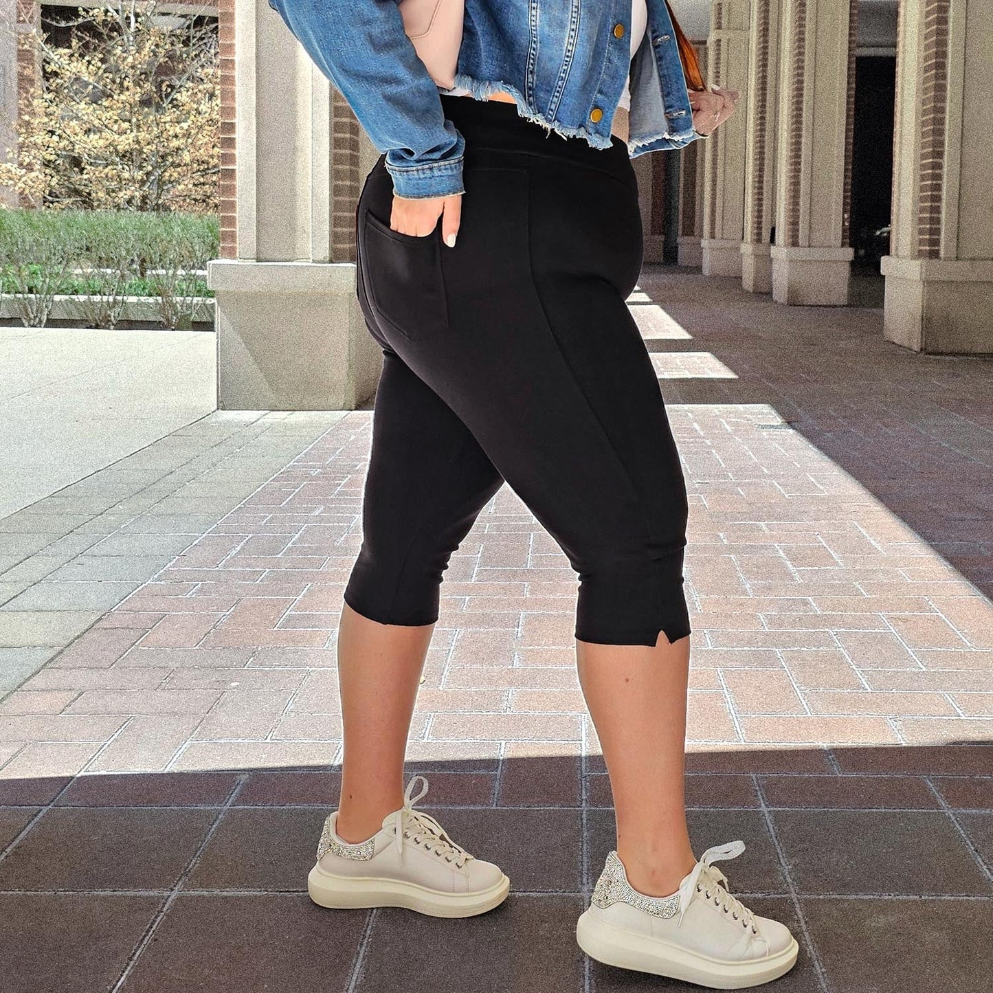 Capri Leggings - Black